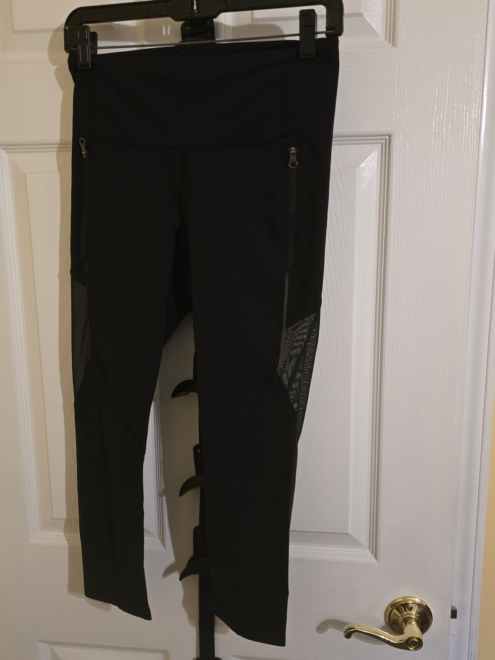 Black Women’s Active Capri Pants